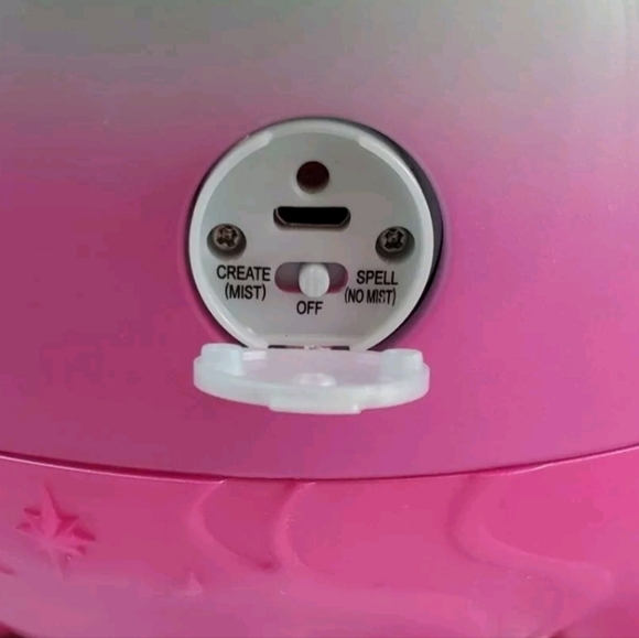 Magic Mixies Magical Misting Pink Cauldron & Charging Cord & New Mixie Pet - Picture 4 of 9